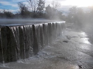 Berry Springs Water Wall